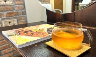 お待ちのひとときに、マスカットティーをどうぞ